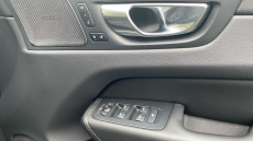 Volvo Xc60 2.0 B5P Inscription Pro 5dr AWD Geartronic Petrol Estate